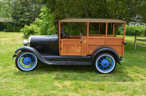 1928 model a ford woodie wagon