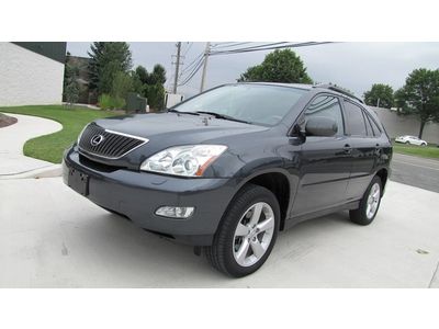 Great luxury suv! navigation !back up camera! awd !premium package!no reserve!04