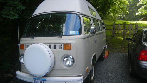 1973 volkswagon bus/transporter with 1978 fuel injected engine and bubble top.