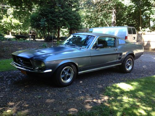 1967 ford mustang fastback s code 390 4 speed (289 tripower engine 6 speed now)