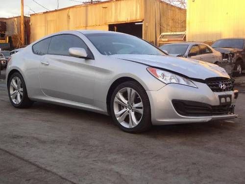 2011 hyundai genesis 2.0t coupe damaged salvage runs!! only 17k miles loaded!!!