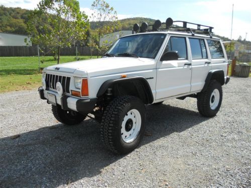 Lifted 1989 jeep cherokee limited 4.0l beautifully modified **90 pictures!!**