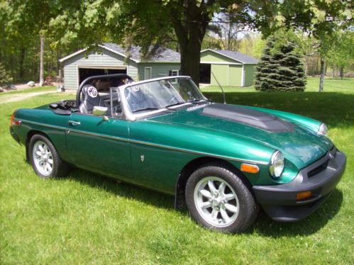 1979 mgb roadster convertible v-8 perfect restoration ground up