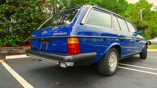 1985 mercedes benz 300tdt wagon turbo diesel 123 chassis