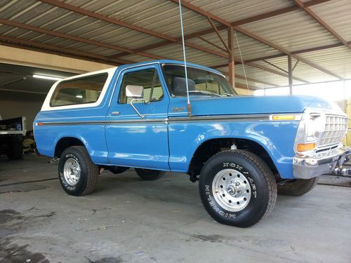 1978 ford bronco 4x4 with a 460 engine. very clean