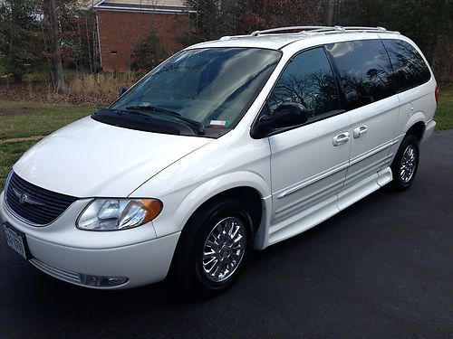 2003 chrysler town &amp; country limited