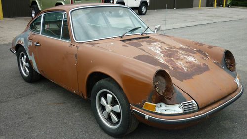 Rare 1972 porsche 911 t 2.4l sunroof delete! 80k orig miles! needs restoration!