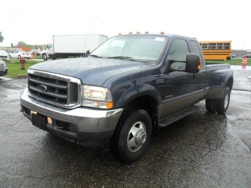 Lariat, extended cab, 4x4, hard to find 6 speed, leather, turbo diesel, clean!!!