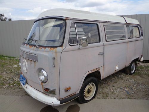 1972 volkswagen bus vanagon camper hippie bus