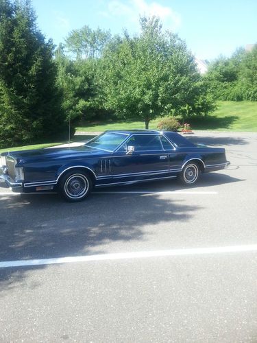 Rare 1979 lincoln mark v collector's series...loaded wtih options!