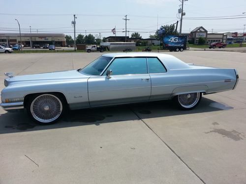 1971 cadillac coupe deville custom 22" wheels baby blue