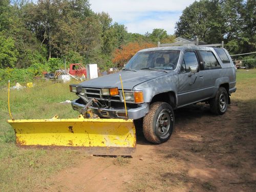 Winter is coming 1988 toyota 4runner w/ snow plow 2 door cheap dough automatic