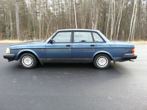 1992 volvo 240 auto loaded showroom cond 1 owner rare find