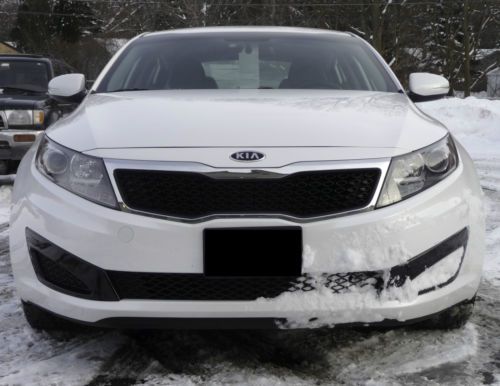 2011 kia optima - ex features for lx $! under factory warranty exc cond - 34mpg!