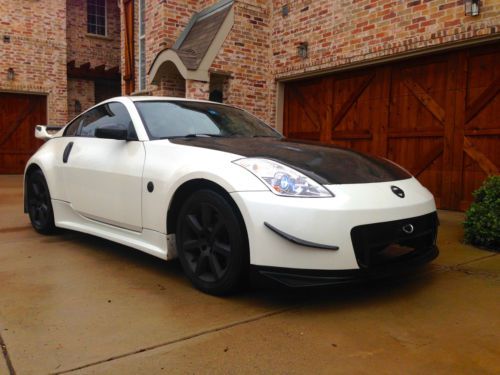 Custom 2008 nissan 350z grand touring with nismo kit