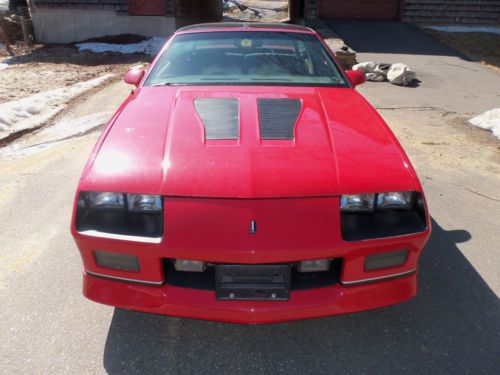 1987 cheverolet camaro iroc-z  t-tops  loaded low miles 95% restored