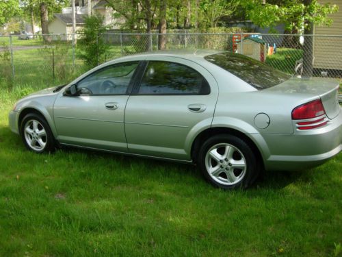 2006 dodge stratus sxt loaded clean low miles runs great cold a/c great mpg nr