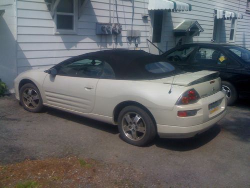 2003 eclipse syder, runs great mostly highway miles.