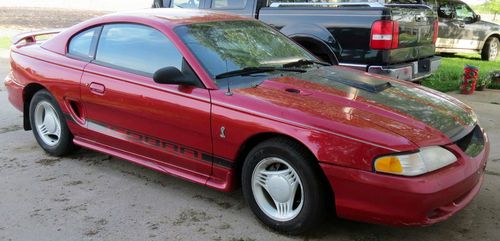 1995 ford mustang with cobra emblems &amp; graphics