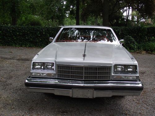 1977 buick electra limited  101,000 miles nice !!!!!