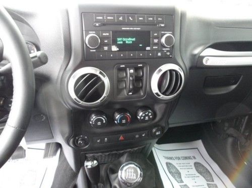 2012 jeep wrangler unlimited rubicon sport utility 4-door 3.6l