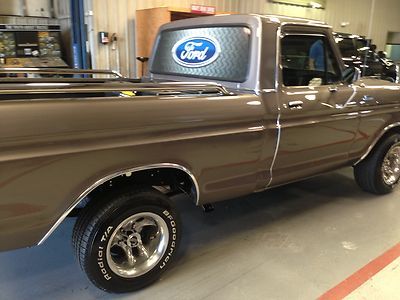 1979 ford f-100 show truck completly restored $10k 5.0  best in show n class!!!