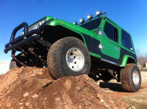 1995 jeep wrangler yj bed lined, synergy green! lifted! 93k original miles!