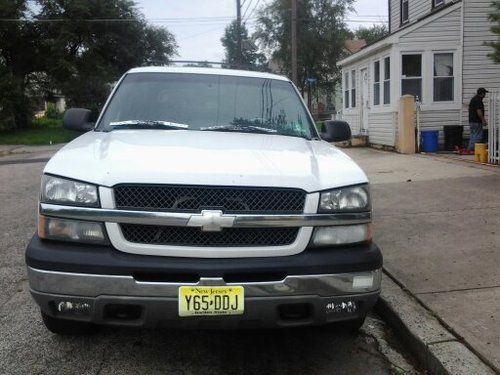 2003 chevy avalanche  131,748mill millas