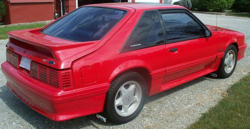 1993 ford mustang gt fox body red no rust extemely clean hatchback