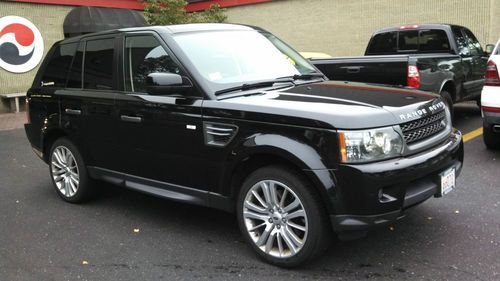 Range rover sport hse black on black one owner tow package warranty to 100,000