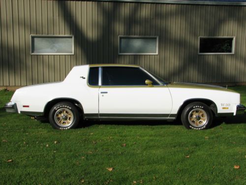 1979 oldsmobile 442 w-30 hurst olds edition,cameo white, very rare 1,165 made!