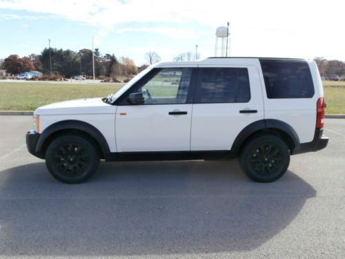 2007 land rover lr3 se v-8 3rd row seat !! like new !! nicest you will find !!