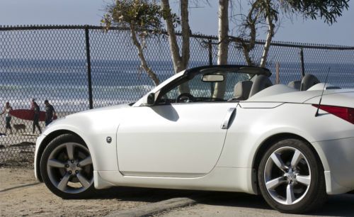 2006 nissan 350z convertible pearl white w/ grey leather grand touring roadster