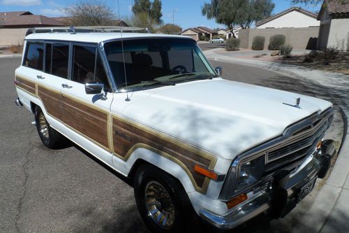 1988 jeep grand wagoneer 4wd sport utility 4-dr amc white 5.9l excellent