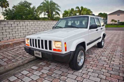 2001 cherokee, 4x4, extra clean, low 70,887 miles! no reserve!