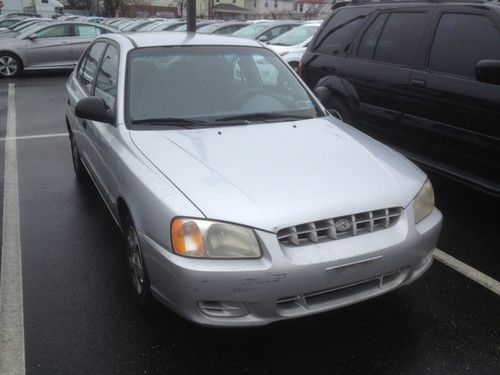 4 cylinder 5 speed air condition 4 door  not for sale to new york residents