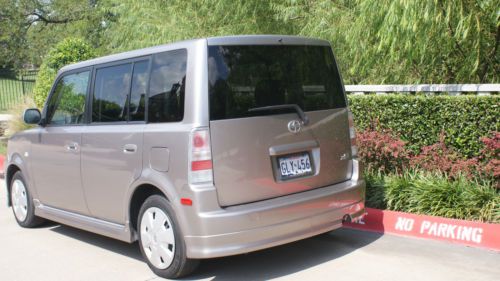 2006 scion xb base wagon 4-door 1.5l
