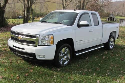 4x4 extended cab transferable warranty low miles