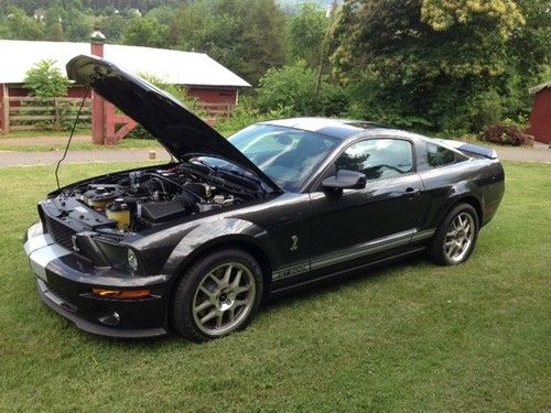 Shelby cobra gt500 ford mustang 6-speed mint svt charcoal with silver stripes