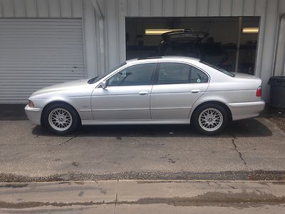 2002 bmw 525i silver w/grey leather 64k miles sunroof cd all maintenance done