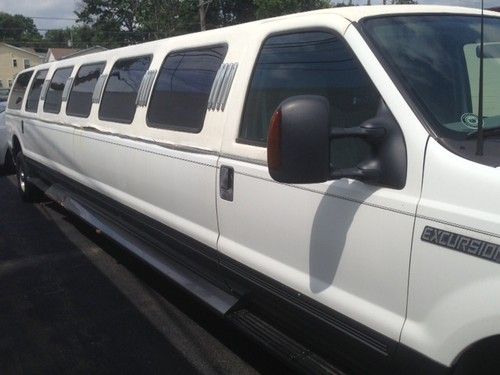 2004 ford expedition super stretch limousine