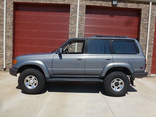 1996 toyota landcruiser with lockers 3 inch lift
