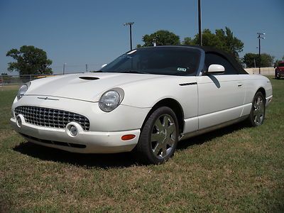 L@@k 81 pictures @ low mileage 2002 ford thunderbird no reserve in central texas
