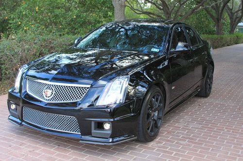 2011 cadillac cts-v///loaded!! 6.2lt supercharged..black on black!! low miles!!!