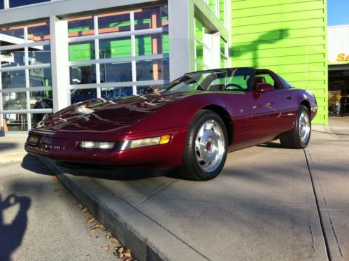 Chevy 40th anniversary low miles clear title stock sports car v8 auto nice vette