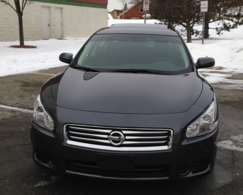 No reseve 2013 nissan maxima s -3.5l-moonroof-pwer seats-13k miles-clear title!!