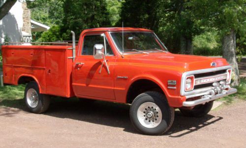 1969 chevrolet, k-20,4x4,pick-up,350 4 bolt,restored, rust free,show + go