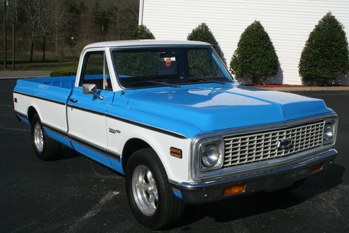 Extremely clean restored 1972 chevy truck