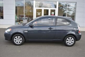 2009 gray accent gs manual transmission 2 door hatchback great fuel economy