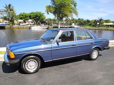 84 mercedes 300d turbo diesel*very nice*cold a/c*low miles*fresh&amp;clean*rare find